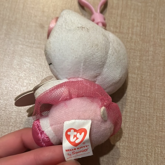 2 Hello Kitty Ty plush keychain and one plush - Picture 5 of 9